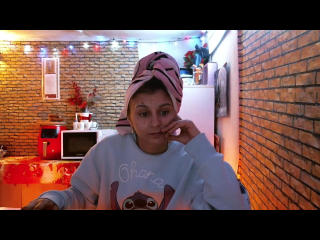 Chat Live with CoupleRealX on XLoveCam