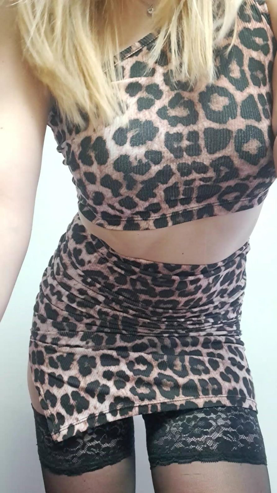 Chat Live with _DaddysGirl_00 on Cam4