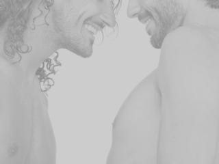 Chat Live with DavidLomas on XLoveCam