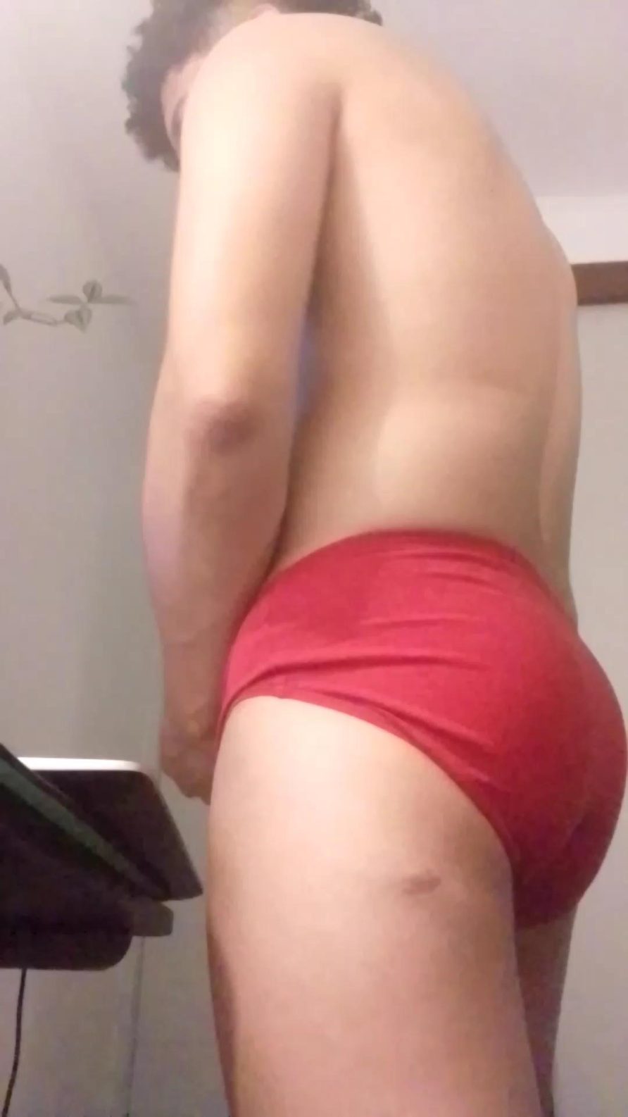 Chat Live with DeBombonnomas on Cam4