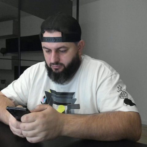 Chat Live with DravenPeak on Cam4