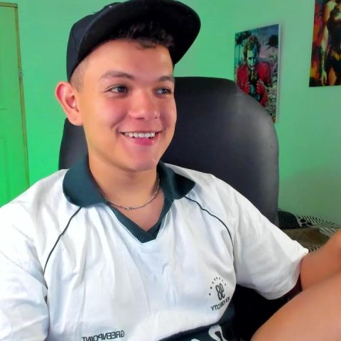 Chat Live with DunKankravitz8 on Cam4