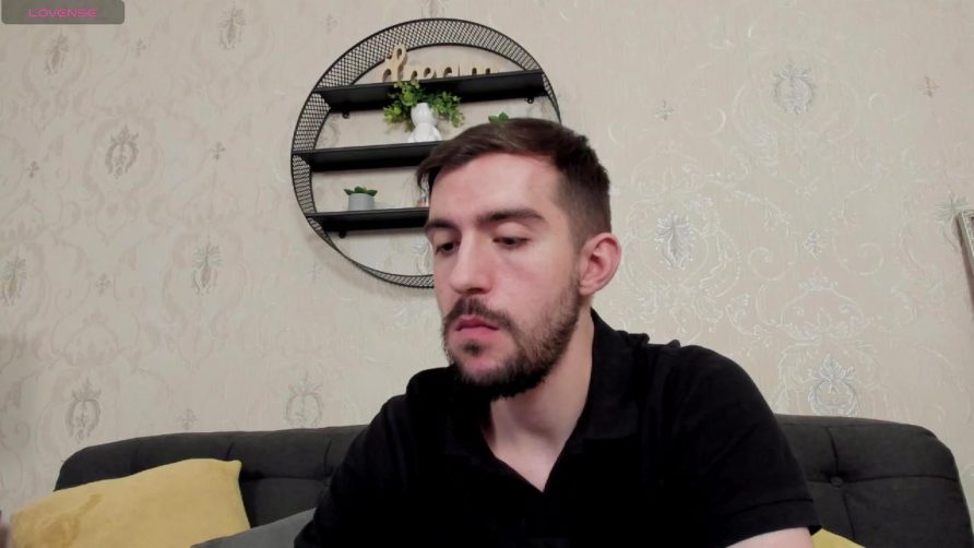 Chat Live with Dylan_Best on Cam4