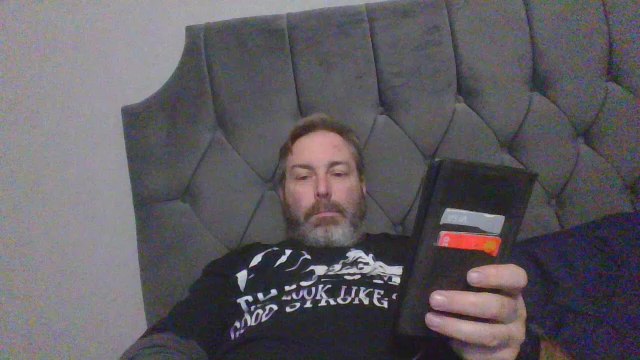 Chat Live with Feature_me on Cam4