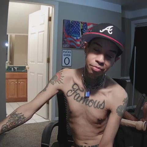 Chat Live with Florida9000 on Cam4