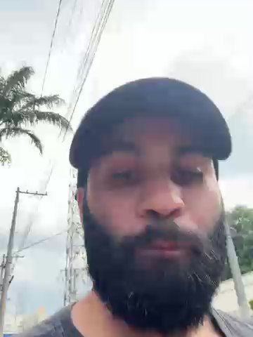 Chat Live with Heitorklain on Cam4