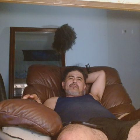 Chat Live with HughJanis on Cam4