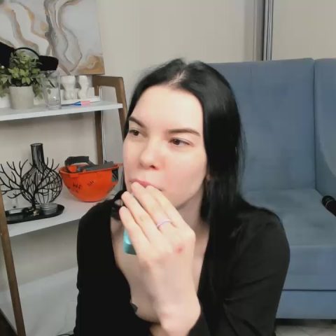 Chat Live with HyoContrell on Cam4