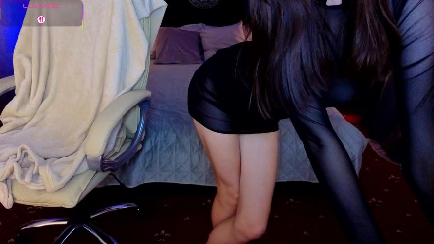 Chat Live with KarolinaSky on Cam4