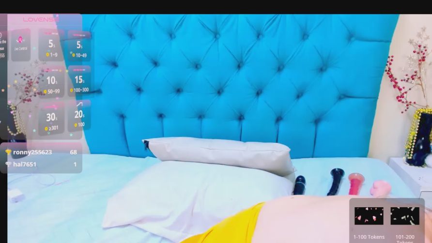 Chat Live with Nayla_Garner on Cam4