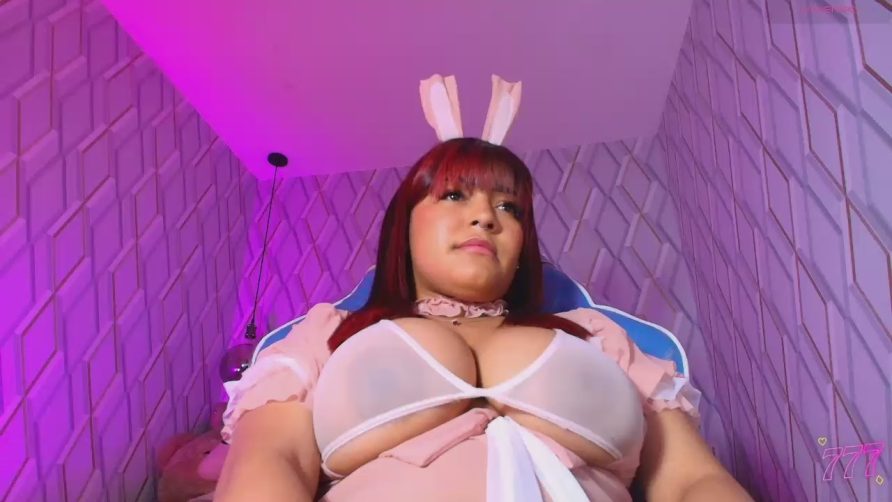 Chat Live with Nicolletaylor on Cam4