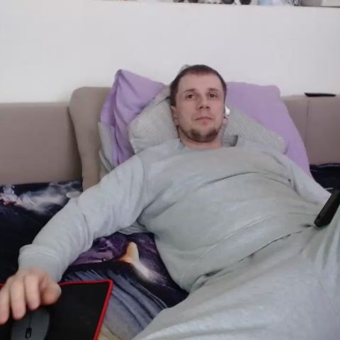 Chat Live with Niikhard on Cam4