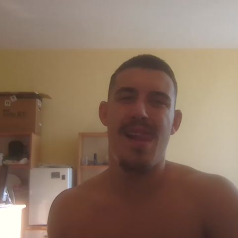 Chat Live with Peterminev on Cam4