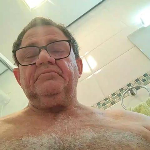 Chat Live with Pis61 on Cam4