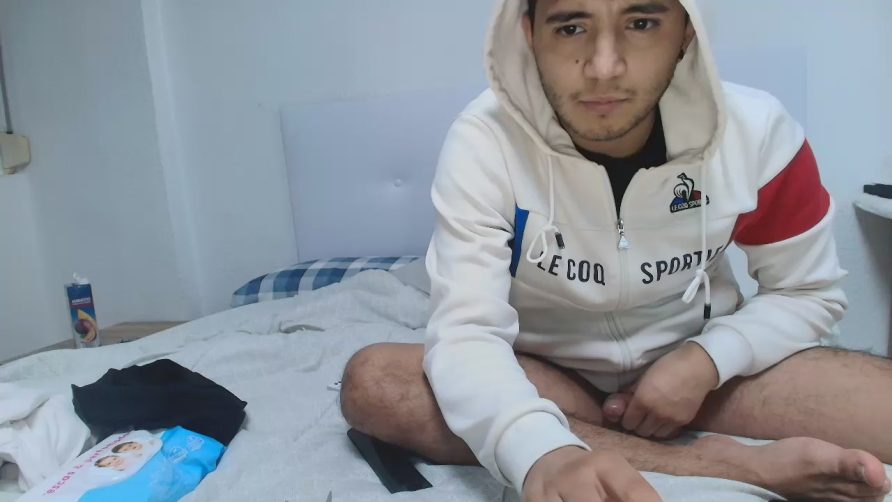 Chat Live with Ppr001 on Cam4