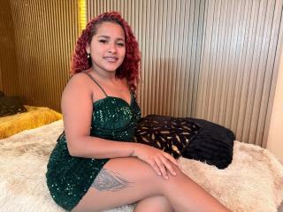 Chat Live with RubyLuna on XLoveCam