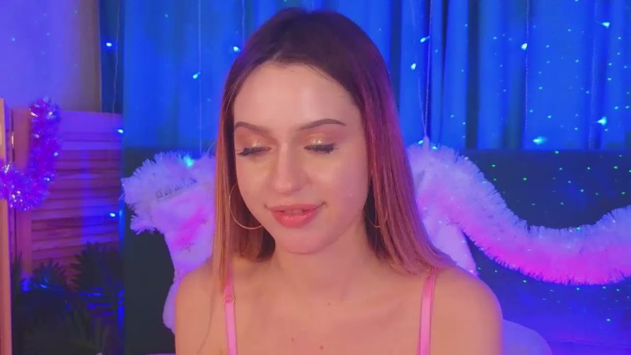 Chat Live with Sarah_Drew on Cam4