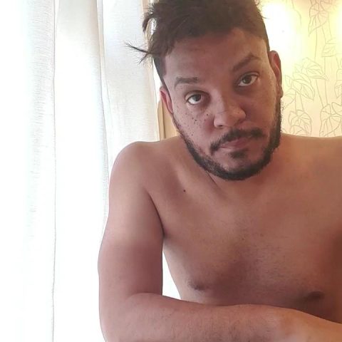 Chat Live with SedutorGato on Cam4