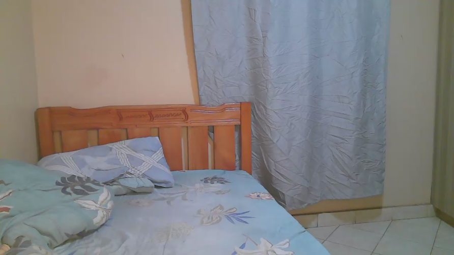 Chat Live with Sexydiva33 on Cam4