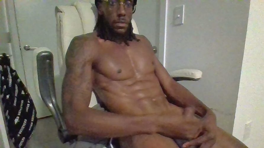 Chat Live with Slimma85 on Cam4