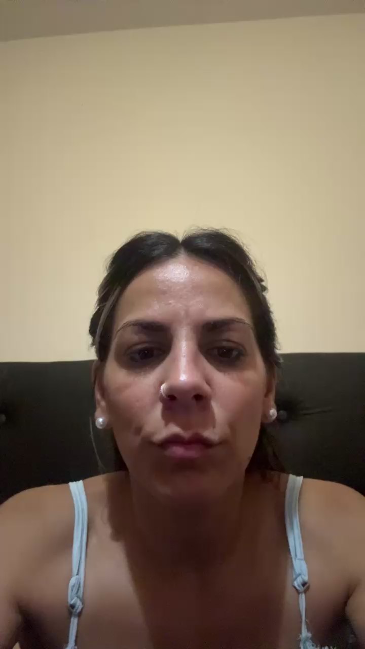 Chat Live with Tuvenenoo on Cam4