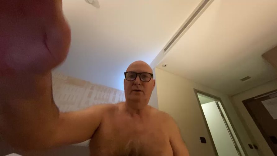 Chat Live with Ukfrance40 on Cam4