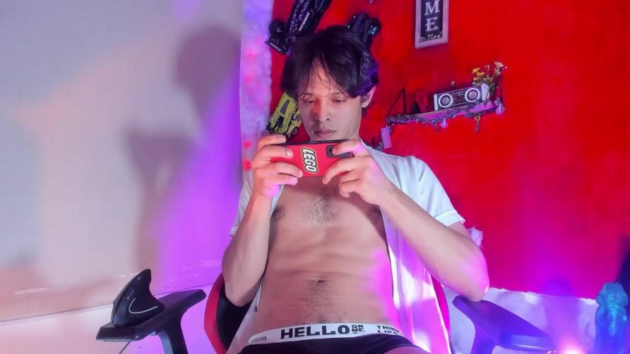 Chat Live with VladTepes_ on Cam4