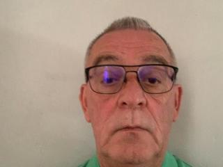 Chat Live with ZbigNew69 on XLoveCam