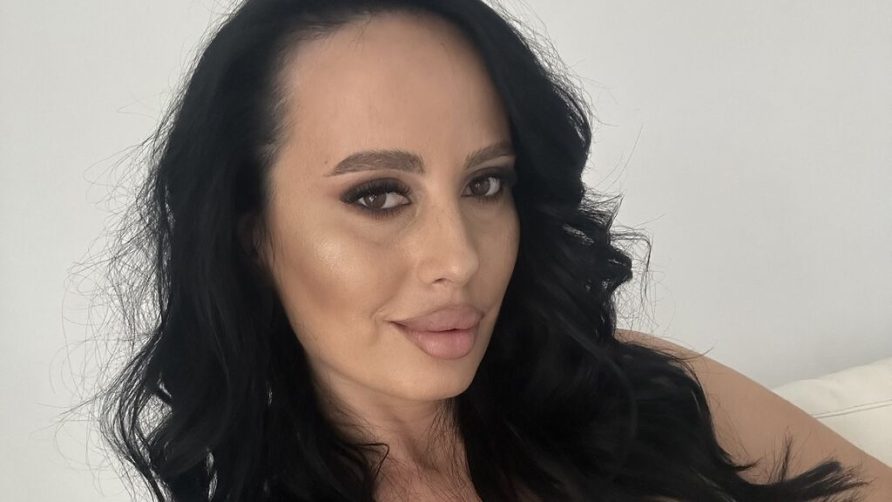 Chat Live with SiaMelton on LiveJasmin