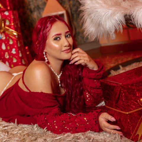 Chat Live with MiahCambell on LiveJasmin