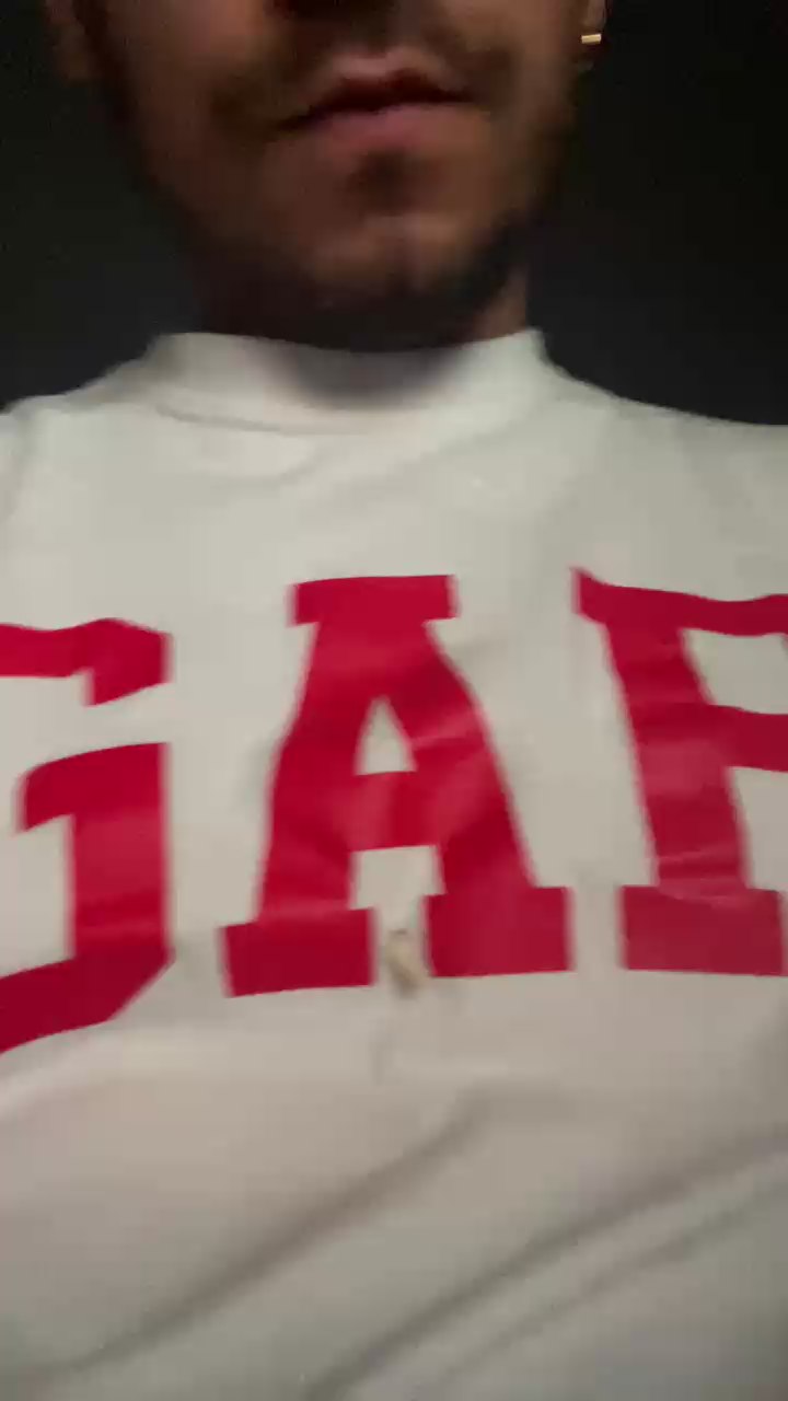 Chat Live with alessand21 on Cam4