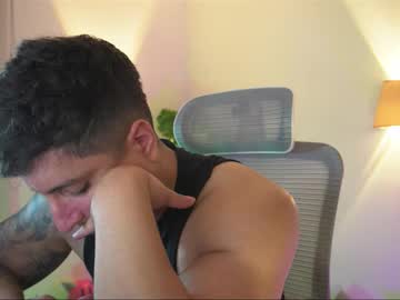 Chat Live with appolo_allen on Chaturbate