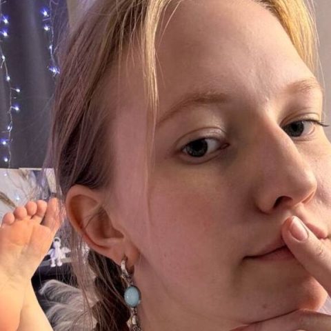 Chat Live with LorrieJuluke on LiveJasmin