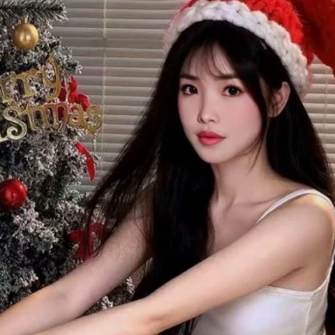 Chat Live with AngelCoco on LiveJasmin