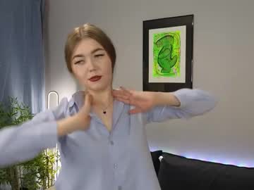 Chat Live with berry_bloom on Chaturbate