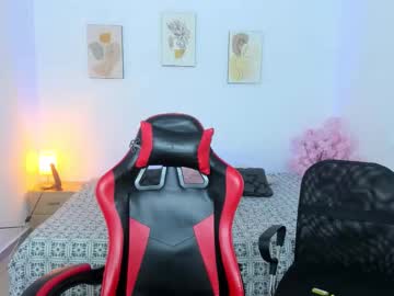 Chat Live with black_girls_777 on Chaturbate