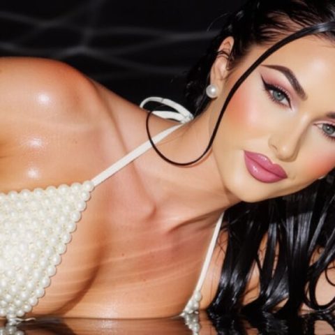 Chat Live with EveKlein on LiveJasmin