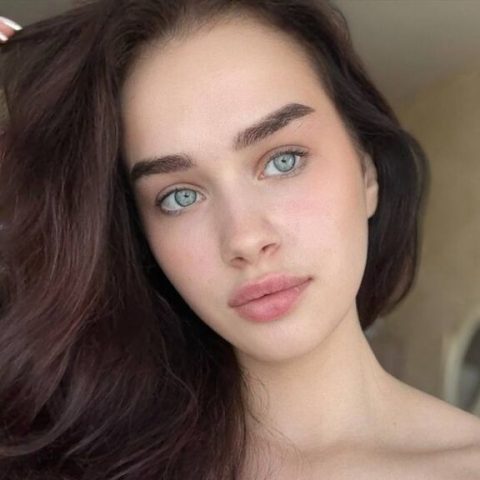 Chat Live with AlisePierri on LiveJasmin