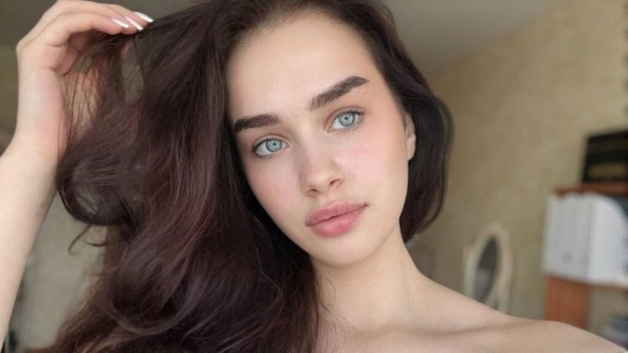 Chat Live with AlisePierri on LiveJasmin