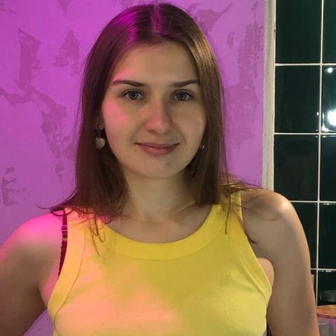 Chat Live with MistyViniard on LiveJasmin