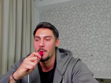 Chat Live with clintmasterss on Chaturbate