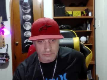 Chat Live with clintwood12 on Chaturbate