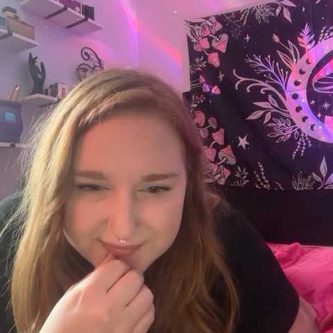 Chat Live with thickgingergoddess on BongaCams