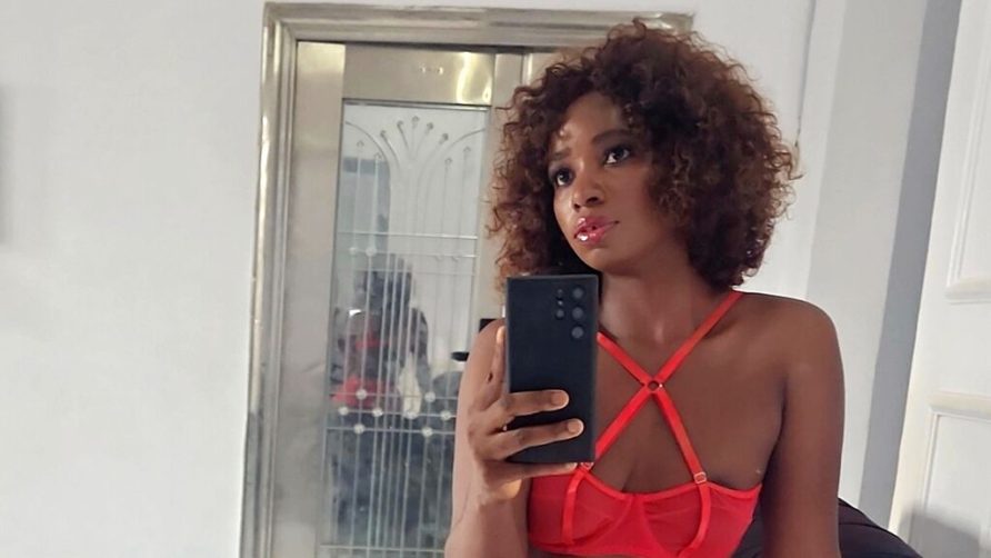 Chat Live with LuluWilde on LiveJasmin