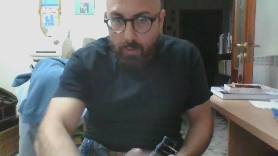 Chat Live with darione990 on Cam4