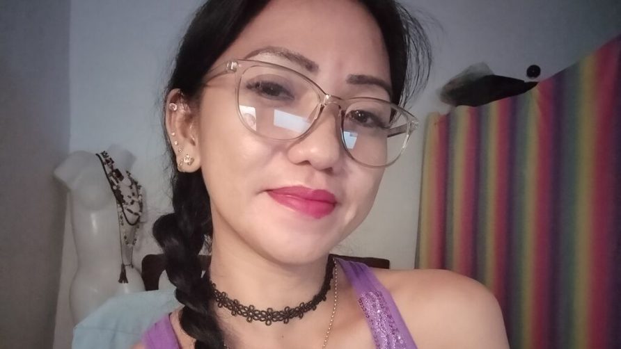 Chat Live with TinaJennah on LiveJasmin