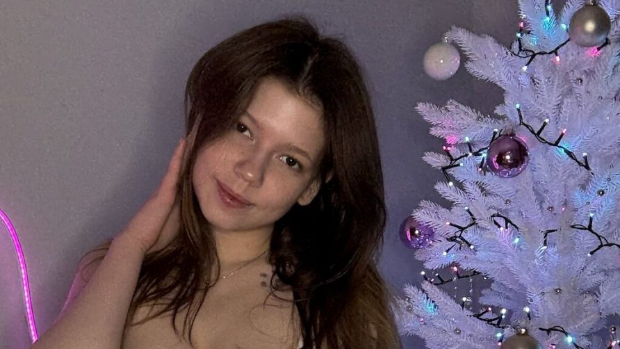 Chat Live with CarrieWats on LiveJasmin