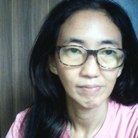 Chat Live with bee077 on BongaCams