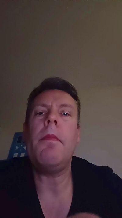 Chat Live with eisblau1 on Cam4