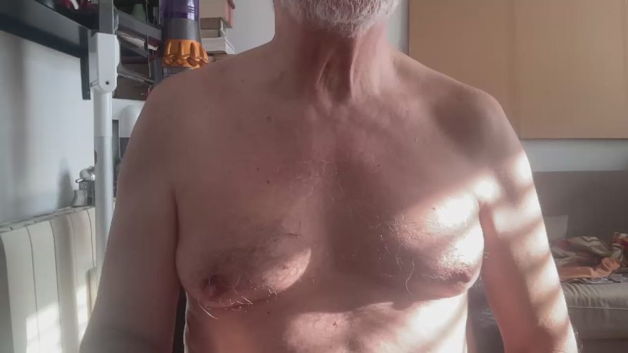 Chat Live with erre4fff on Cam4